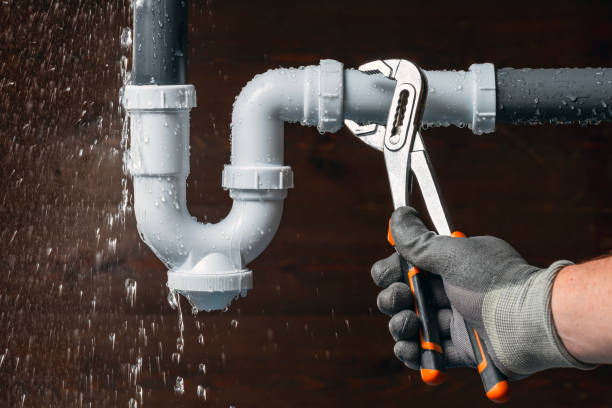 Professional Leak Detection technician working in Rains, SC